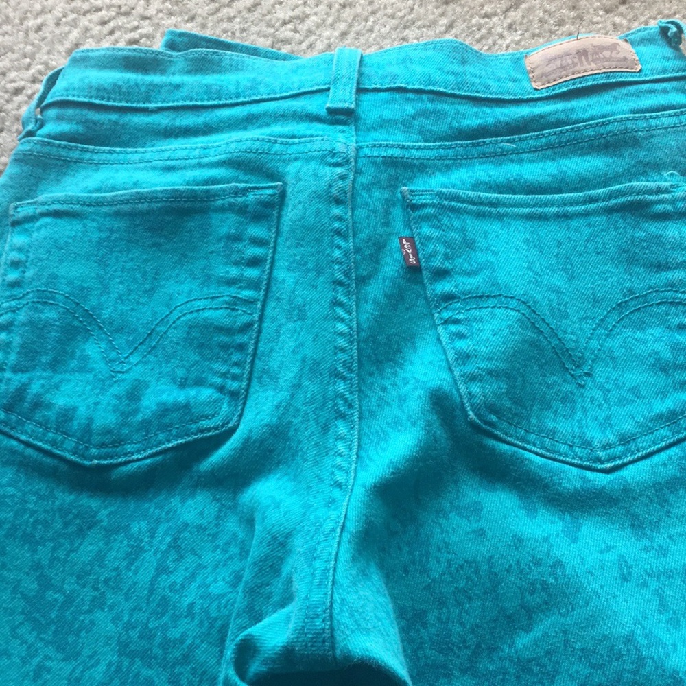 Levi’s - Picture 4 of 4